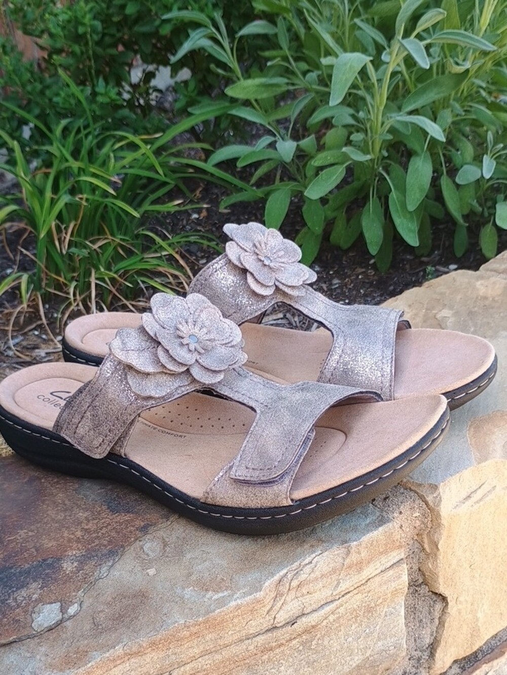 Clarks Comfort Floral Adjustable Slide Sandals Women's Size 10 NWOB